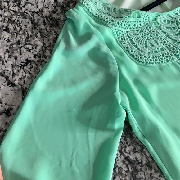 Mint Green Dress w/ Crotchet Design - Picture 6 of 6